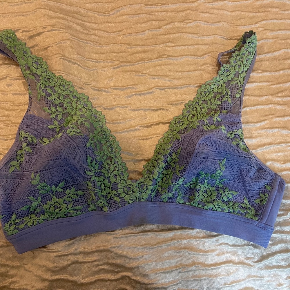 EUC Womens Wacoal Bralette Size 36